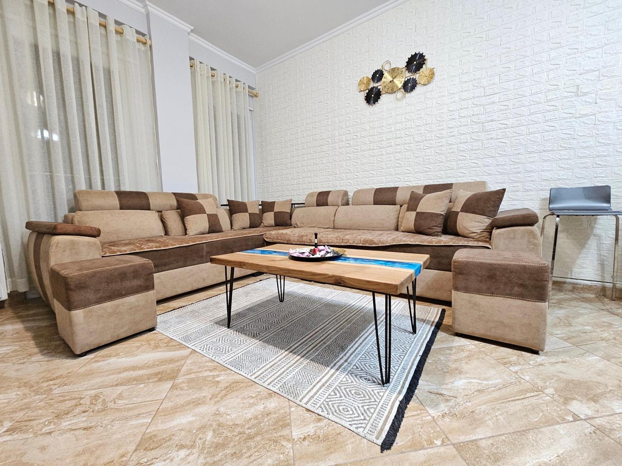 Daily Center Appartement Durrës